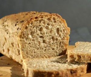 Удобрение из хлеба в домашних условиях для огурцов и рассады