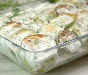 По настоящему вкусная закуска. Никогда не перестану готовить кабачки таким способом — Советы на все случаи жизни
